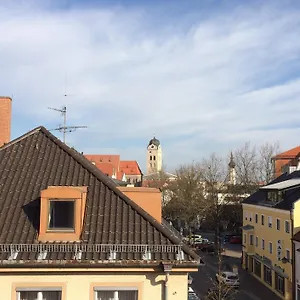 Arooma 3*, Erding Německo